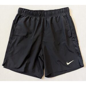 NWT Nike Men's Dri-FIT Challenger 7" Brief-Lined Versatile Shorts Black Size S